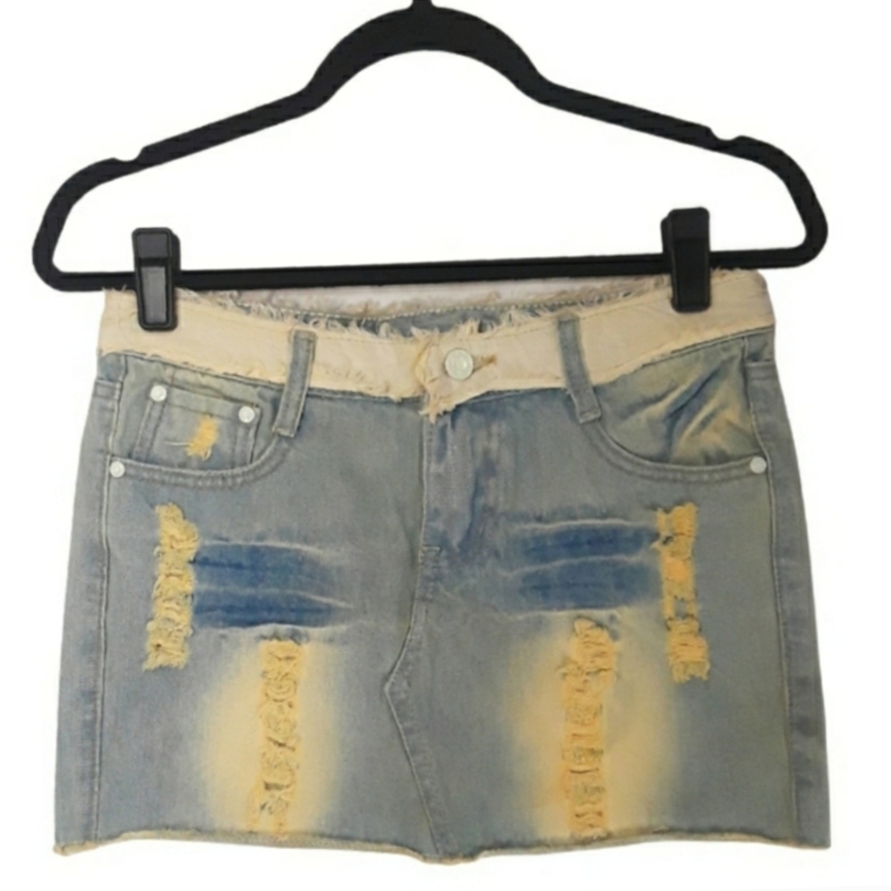 CLASSIC WEAR JEANS Distressed Raw Hem Denim Skirt 4 (Small)